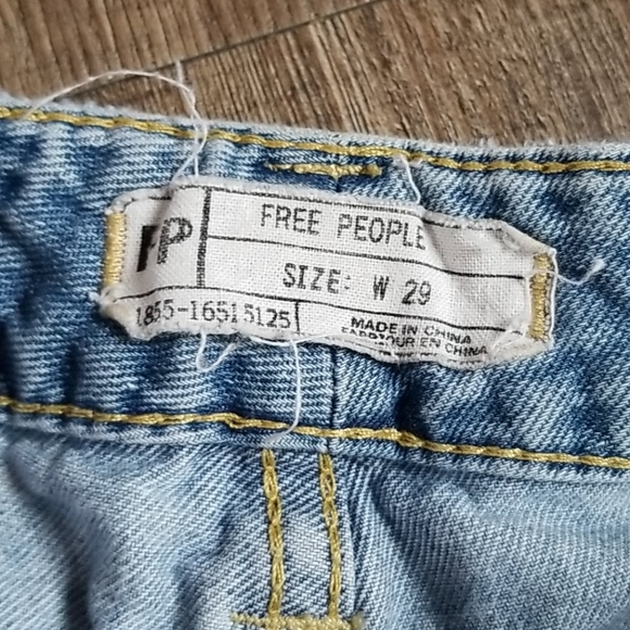 Free People low rise jean ripped shorts - Picture 2 of 3